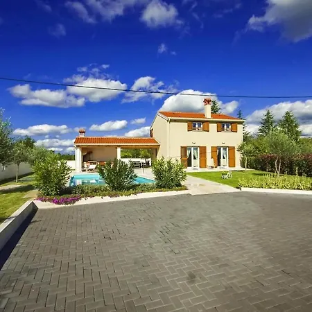 Casa Žbandaj