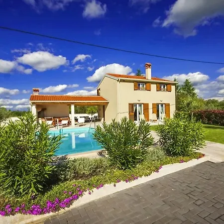 Casa Dom wakacyjny Žbandaj